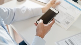 Z jakimi problemami mierzą się dziś biura księgowe? BIZNES, IT i technologie - Minione miesiące pokazały, że wykonywanie swoich obowiązków poza biurem jest możliwe. Także w branżach, które do tej pory zupełnie nie kojarzyły się z modelem home office – takich jak księgowość.