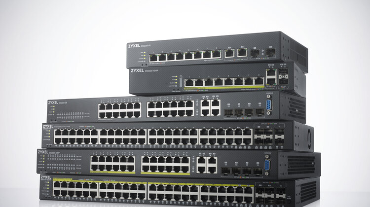 Pierwsze na rynku przełączniki hybrydowe z trzema trybami zarządzania nowe produkty, usługi, internet - Zyxel wprowadza do oferty przełączniki z serii GS2220, które jako pierwsze na rynku mogą być zarządzane w trzech trybach: poprzez chmurę, CLI oraz SNMP. Najnowsza seria zastępuje najbardziej popularną gamę przełączników Zyxel warstwy 2 – GS2210.