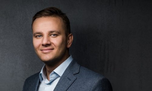 ITBoom Sp z o.o. rozwija zespół i awansuje Grzegorza Przebieracza