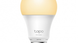 Kontroluj światło z dowolnego miejsca – nowa smart żarówka od TP-Link BIZNES, IT i technologie - Żarówka Tapo L510E sprawdzi się idealnie dla osób, które chcą stworzyć ciekawy klimat w domu i dla tych, którzy często podróżują. Zarządzanie oświetleniem w domu staje się prostsze, niż się wydaje! Wystarczy mieć pod ręką smartfon lub tablet z zainstalowaną aplikacją Tapo.