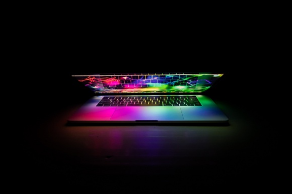 Pandemia nie zahamuje sieci SD-WAN. Prognozowany duży wzrost BIZNES, IT i technologie - Wymuszona pandemią cyfryzacja sprawi, że coraz więcej firm przestawi się na sieci SD-WAN, które umożliwiają optymalizację wykorzystania łączy internetowych – prognozują analitycy rynku IT.