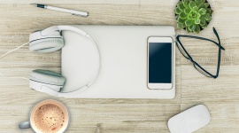 Nowa cyfrowa normalność: strategie i rozwiązania na przyszłość BIZNES, IT i technologie - Praca zdalna stała się nową normalnością i okazało się, że zdaje egzamin. Coraz więcej organizacji planuje wdrożyć ten model. Dlaczego?