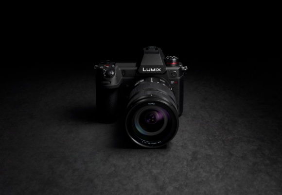 Aparat Panasonic LUMIX DC-S1H otrzymał nagrodę EISA dla najlepszego aparatu